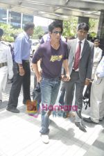 Shahrukh KHan snapped in his KKR T-shirt in Trident, Mumbai on 19th May 2011 (3).JPG